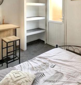Ploermel Apartment | Studio cosy au cœur de Ploërmel - 20 m² avec terrasse