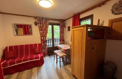 Chatel Apartment | Studio cosy avec balcon, proche télécabine, 4 pers, cuisine équipée, TV et Multispass inclus - FR-1-198-128