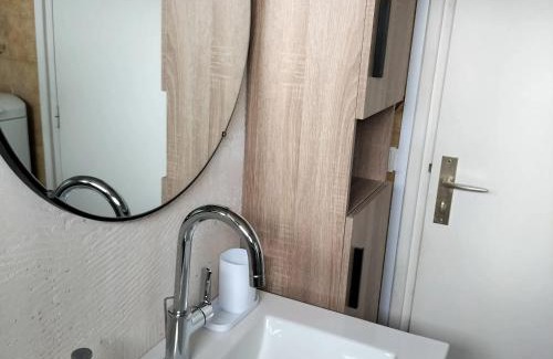 Barbotan-les-Thermes Apartment | Studio cosy avec terrasse et barbecue à Cazaubon - 28 m²