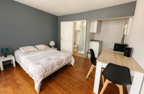 Meaux Apartment | Studio Cosy M2- Centre ville -Gare-Hopital-Disney