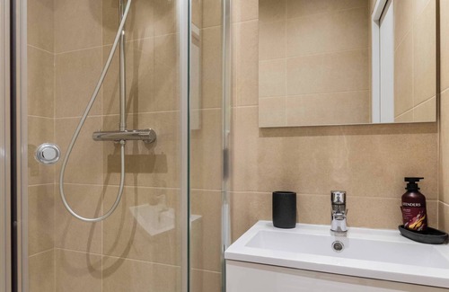 Ternes Apartment | Studio cosy metro pereire paris 17 - 2P