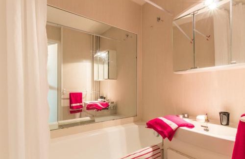 La Salle-les-Alpes Apartment | Studio cosy proche télécabine Fréjus, 4 pers, piscine et parking, La Salle-les-Alpes - FR-1-330F-104