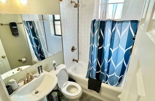 Central West End Apartment | Studio CWE near BJH, STL Zoo