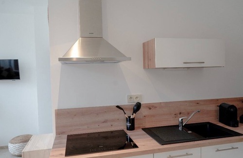 Villeneuve-les-Avignon Apartment | Studio Deux Personnes à Villeneuve-lès-avignon, à 5 Minutes du Palais des Papes