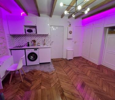 Belleville Apartment | Studio de charme centre paris 10 min de république