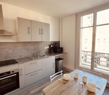 Charleville-Mezieres Apartment | Studio de la Belle Vue