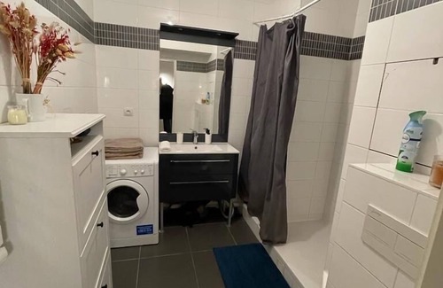 Issy-les-Moulineaux Apartment | Studio Design & Cosy avec Parking