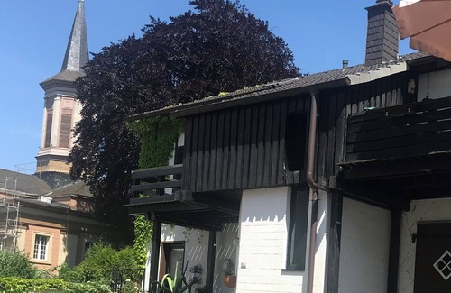 Arnsberg Apartment | Studio 'Dora Brand' with Shared Terrace, Shared Garden and Wi-Fi