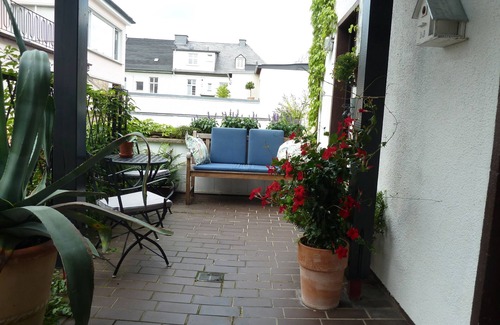 Arnsberg Apartment | Studio 'Dora Brand' with Shared Terrace, Shared Garden and Wi-Fi
