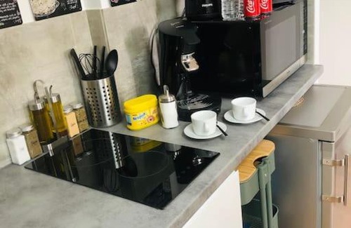 Enghien-les-Bains Apartment | Studio Douillet Hypercentre 12 min de Paris