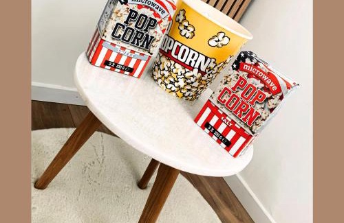 Bussy-Saint-Georges Apartment | Studio EASY CHECK-IN 8 mins Disneyland 35 mins Paris FREE Starbucks coffee parking wifi