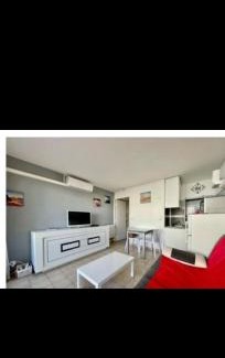 Saint-Raphael Apartment | Studio en bord de mer