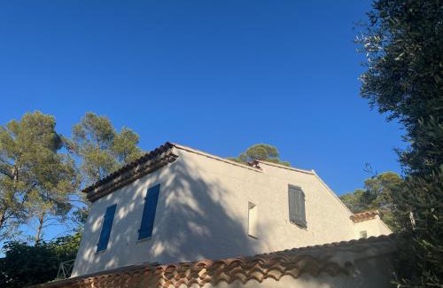 Brignoles Apartment | Studio en duplex indépendant