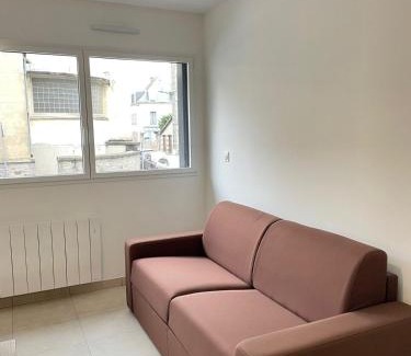 Centre ville - Urbanistes Apartment | Studio en plein cœur de Fougères avec parking privée