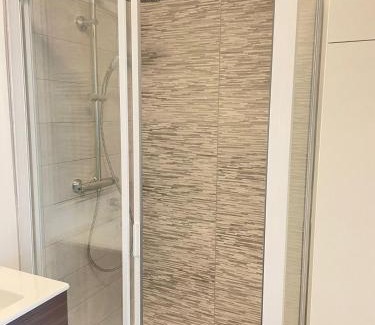 Centre ville - Urbanistes Apartment | Studio en plein cœur de Fougères avec parking privée