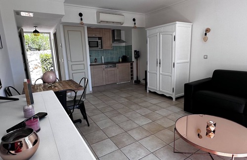 Callian Apartment | Studio en Résidence Vacances 4 Avec Accès Piscine