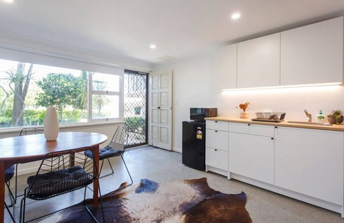 Beaconsfield Apartment | Studio Escape Hamilton Hill