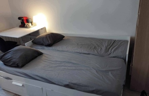 Combat Apartment | Studio Exceptionnel Près du Métro Ourcq