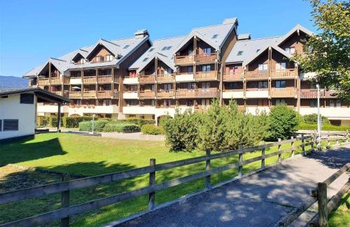 Samoens Apartment | Studio familial au centre du village avec balcon et casier à ski - FR-1-624-163