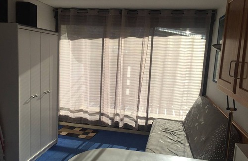 Arette Apartment | Studio for 4/5 people with balcony, ski-in/ski-out, ski locker, parking, elevator