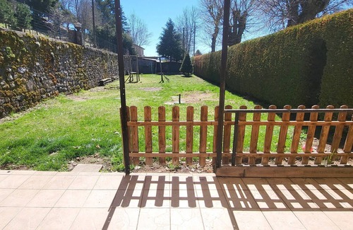 Pradelles Apartment | Studio for 4 people with private garden
