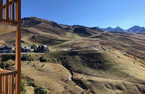 Peyragudes Apartment | Studio for 4 with balcony 400m from slopes, free shuttle, ski-in/ski-out, Spassio included