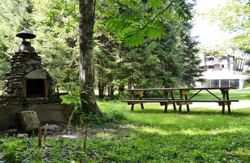 Les Contamines-Montjoie Apartment | Studio 276 south-facing, (4-minute walk to Lay gondola) heated indoor pool