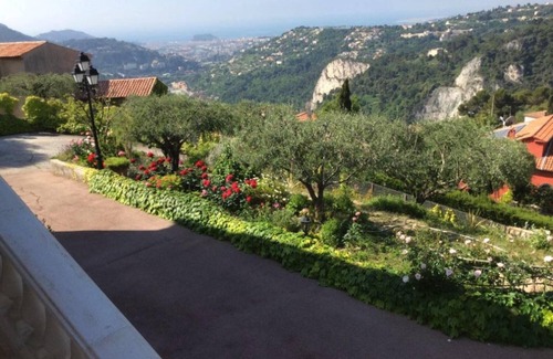 Saint-Andre-de-la-Roche Apartment | Studio "Appartement Les Oliviers" with Private Terrace, Shared Pool & Wi-Fi