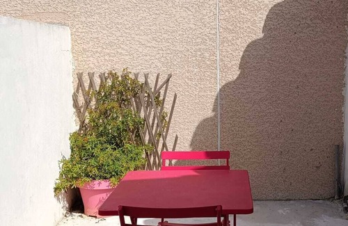 Saint-Christol-Les-Ales Apartment | Studio-Loft cosy avec terrasse & Wi-Fi – proche Cévennes