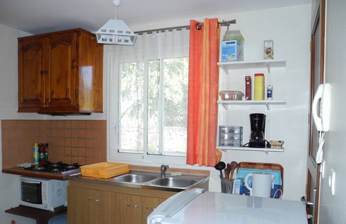 Saint-Louis Apartment | studio garden 2 star in a nearby sea of greenery and mountains