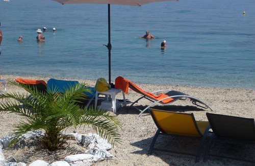 Benitses Apartment | Studio "Galini Studios 3" Near the Beach with Wi-Fi, A/C & Balcony
