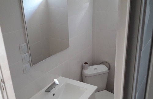 Castres Apartment | STUDIO.GARDEN QUIET wifi 600m hyper center