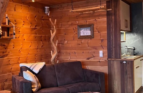 Inzell Apartment | Studio 'Gipfelblick' with Mountain View, Balcony and Wi-Fi
