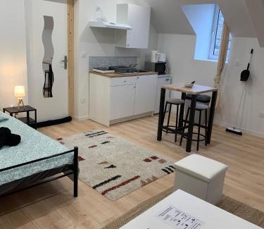 Guingamp Apartment | Studio guingamp