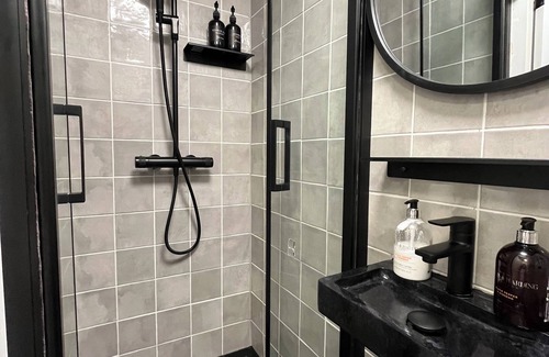 Canal Ring Hotel | Studio/hotel room in the heart of the city in 18th century house. Very private.