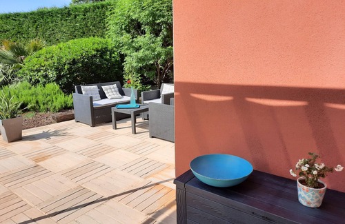 Montboucher-sur-Jabron House | Studio Independant Dans un Golf Avec Piscine et Jardin