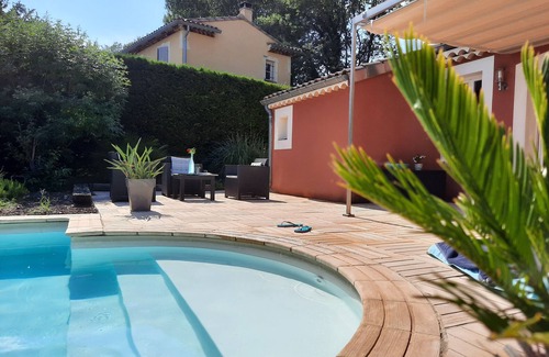 Montboucher-sur-Jabron House | Studio Independant Dans un Golf Avec Piscine et Jardin