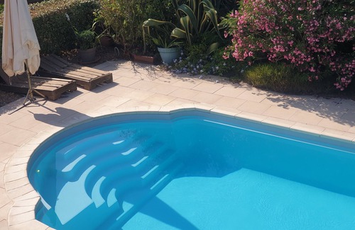 Pierrefeu-du-Var Apartment | Studio in a vineyard