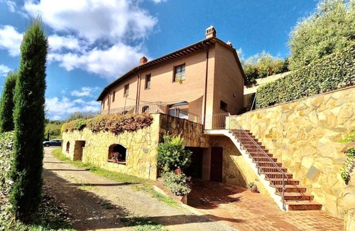 San Miniato Apartment | Studio in basement equipped with all comforts