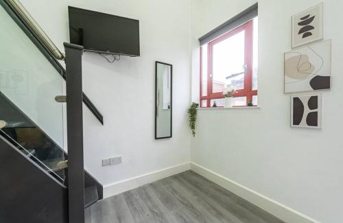 Reading Apartment | Studio in Central Reading- Next to Town Centre