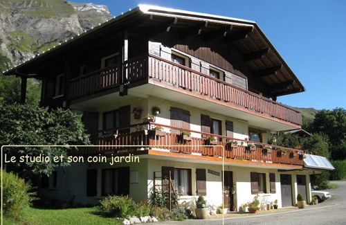 La Giettaz Apartment | Studio in chalet, nice view, quiet, Col des Aravis