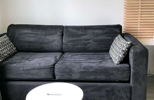 Saint Genes Apartment | Studio in chic neighborhoods (number 1)