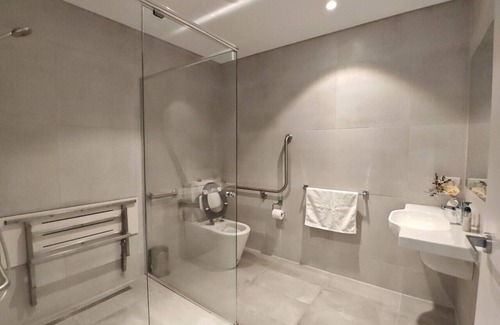 Roseville Apartment | Studio in heart of Roseville