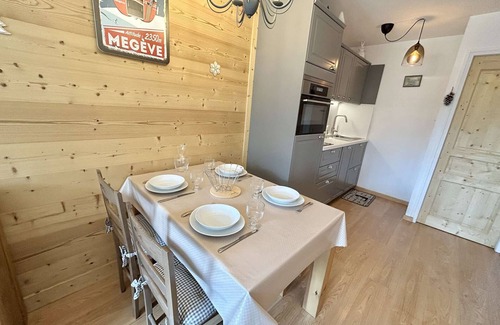 Le Planellet Apartment | Studio in Megève with underground parking and ski locker