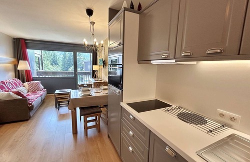 Le Planellet Apartment | Studio in Megève with underground parking and ski locker