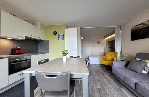 Middelkerke Apartment | Studio in Middelkerke near Sandy Beach