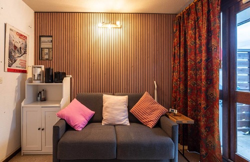 Les Esserts Apartment | Studio in Morillon with Stunning Mountain Views