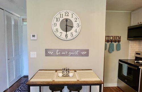 Diamondhead Apartment | Studio in quite lake setting. Perfect for Golf, visit New Orleans or just relax.