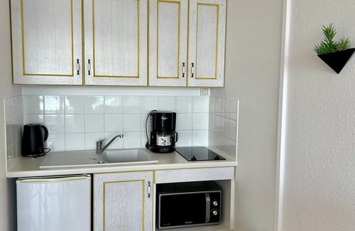 Saint-Jean-de-Monts Apartment | Studio in St Jean de Monts, beach access, 3 pers, balcony