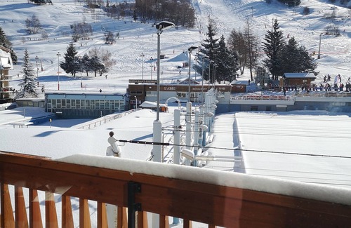 Les Deux Alpes Apartment | Studio in the center of Les 2 Alpes facing the slopes